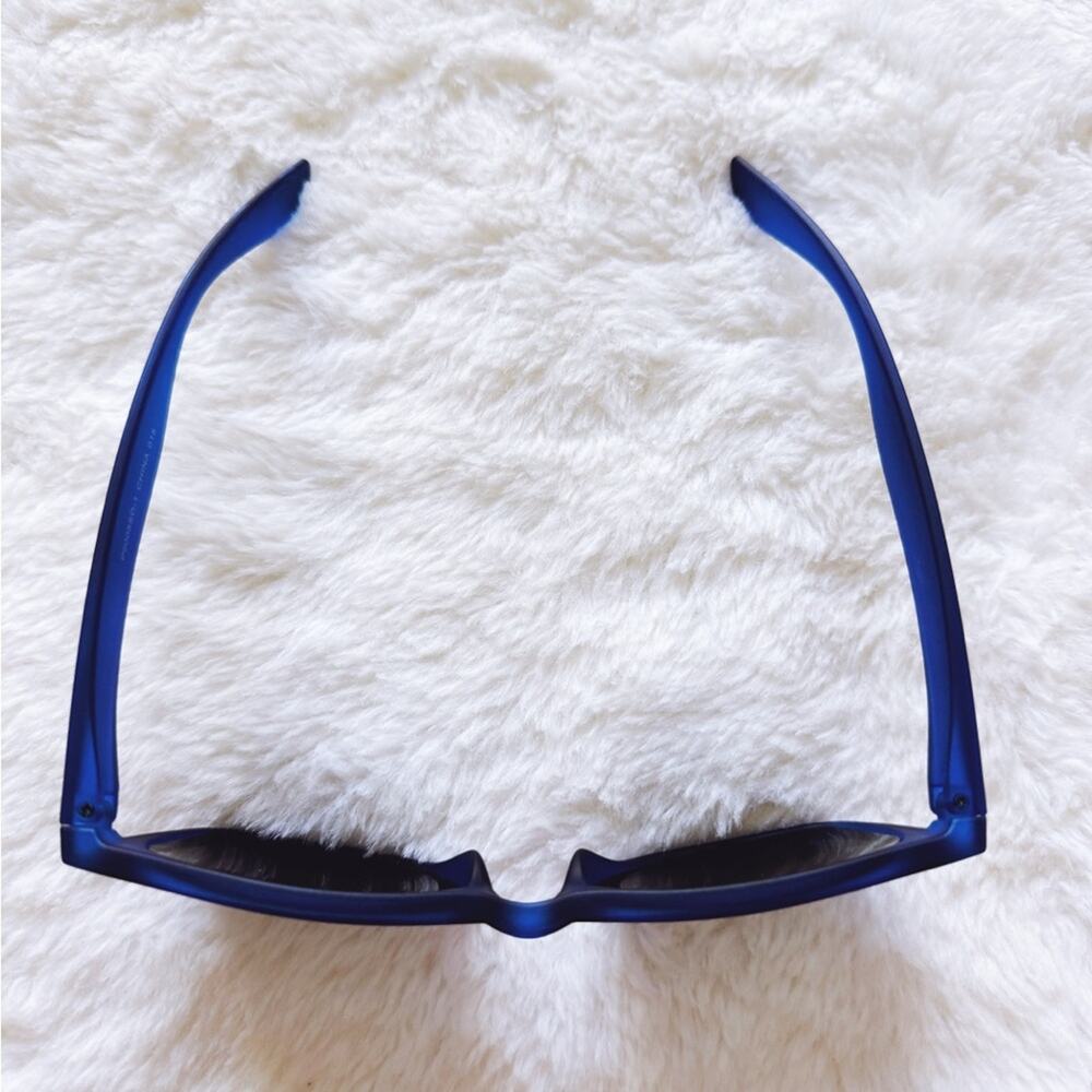 Lola Blue Polycarbonate Sunglasses - Picture 3 of 12